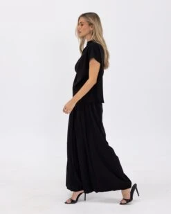 Sharee Pants-Black 13 Sharee Pants-Black -Twosisters The Label 0L8A8850 Enhanced NR 796fe106 87ea 4d56 b16f af2520f45737