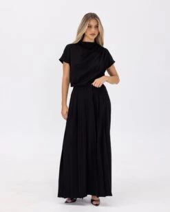 Sharee Top-Black 16 Sharee Top-Black -Twosisters The Label 0L8A8869 Enhanced NR