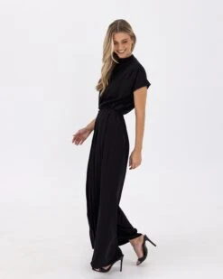 Sharee Pants-Black 20 Sharee Pants-Black -Twosisters The Label 0L8A8894 Enhanced NR 8ae9f844 1c27 4f15 925e 1f1eb62c9fe4