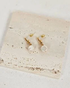 Frida Pearl Earrings